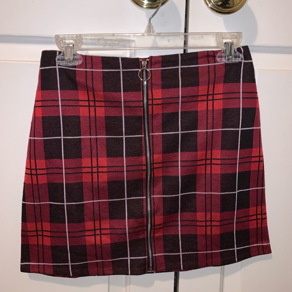 Plaid pencil skirt